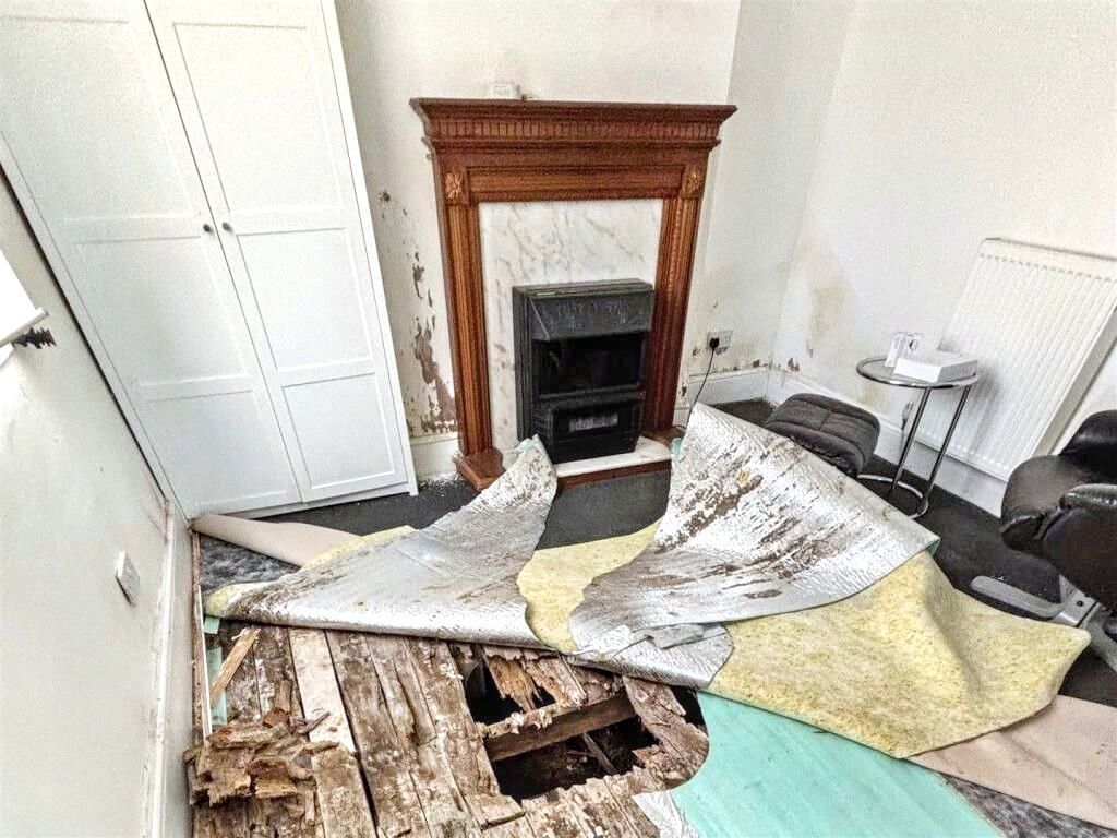 Property photo 2 of 10