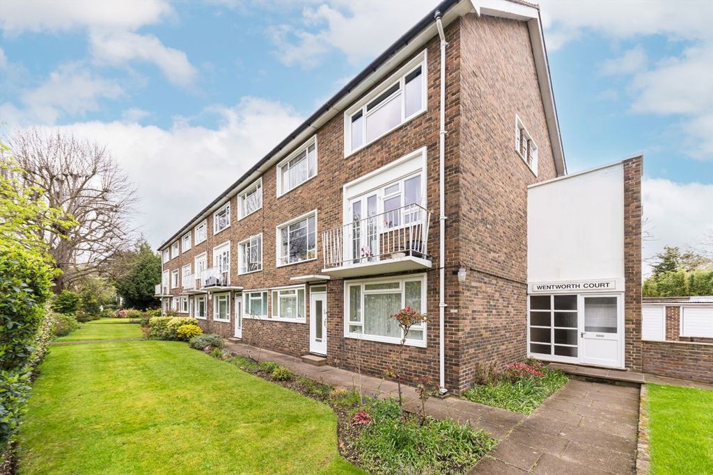 Property photo 1 of 5