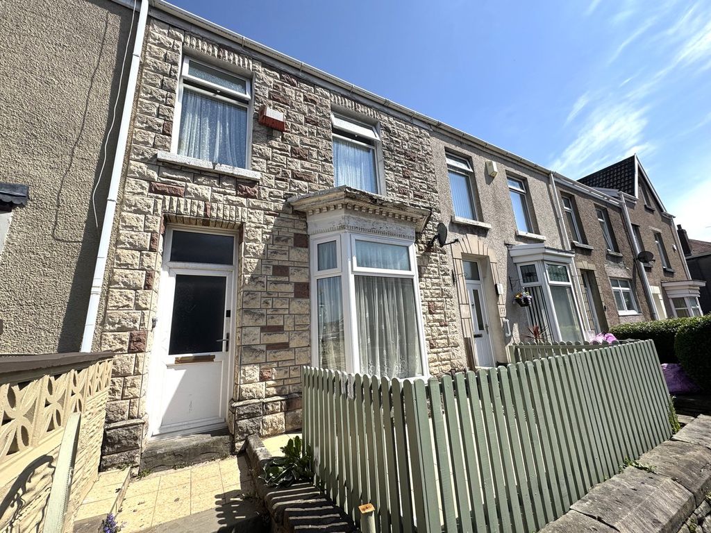 Property photo 1 of 24