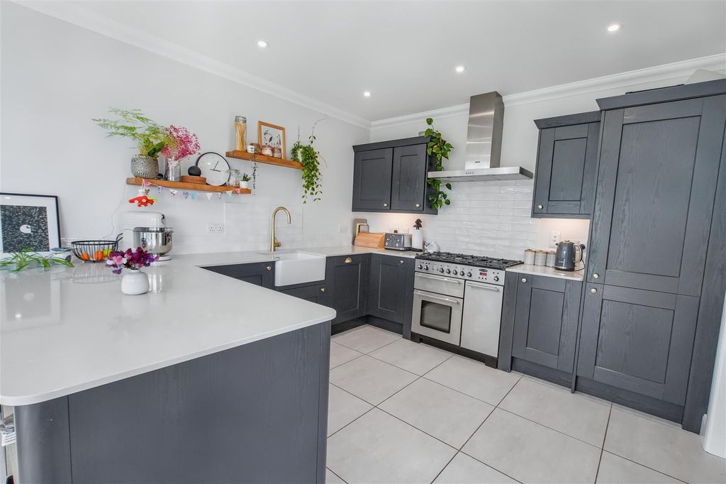 Property photo 3 of 46 Kitchen Area