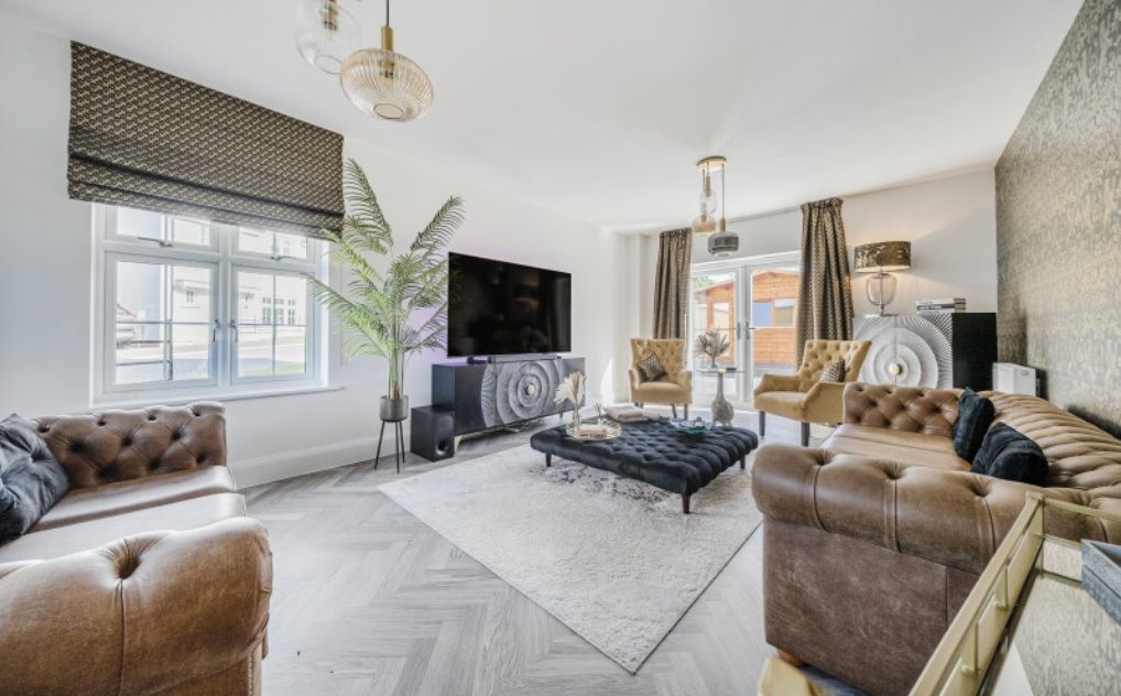 Property photo 2 of 19