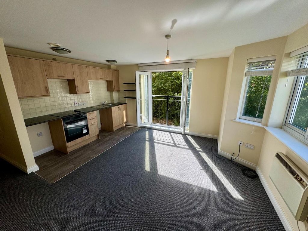 Property photo 2 of 12 Kitchen/Lounge
