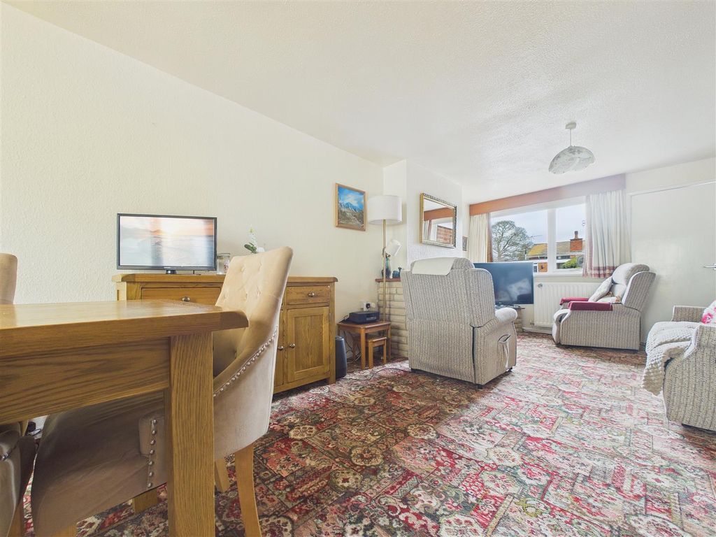 Property photo 2 of 16 Cam01407G0-Pr0127-Still008.Jpg