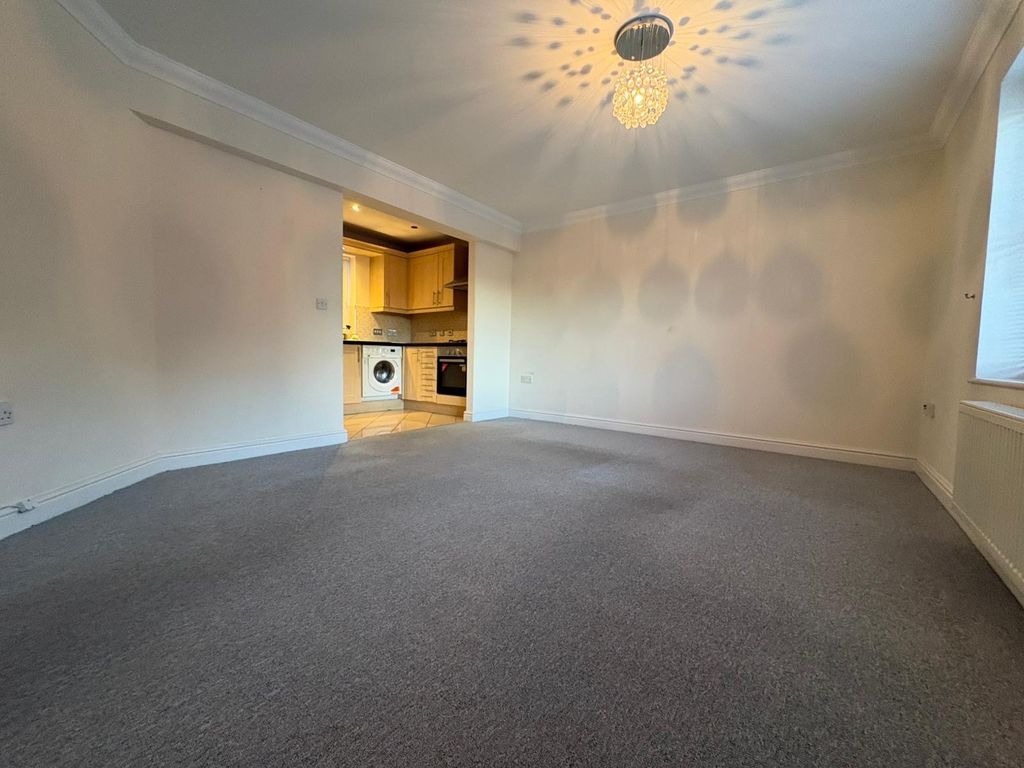Property photo 2 of 10 Image