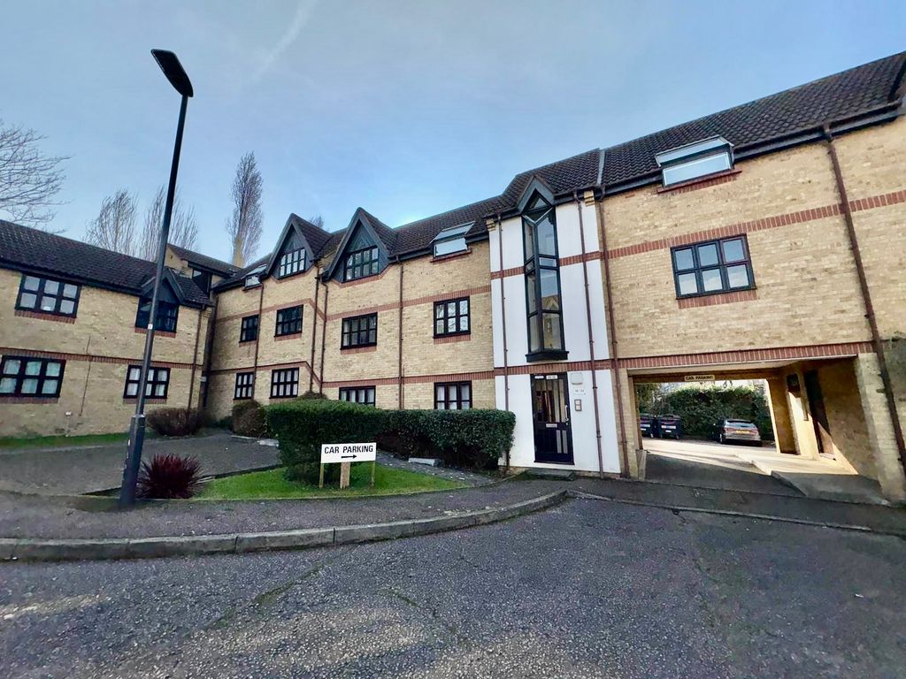 Property photo 1 of 6 13Afc753-3Ab8-459F-Bb25-Fae392d49F36