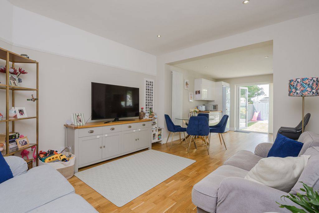 Property photo 2 of 9 Picture No. 02