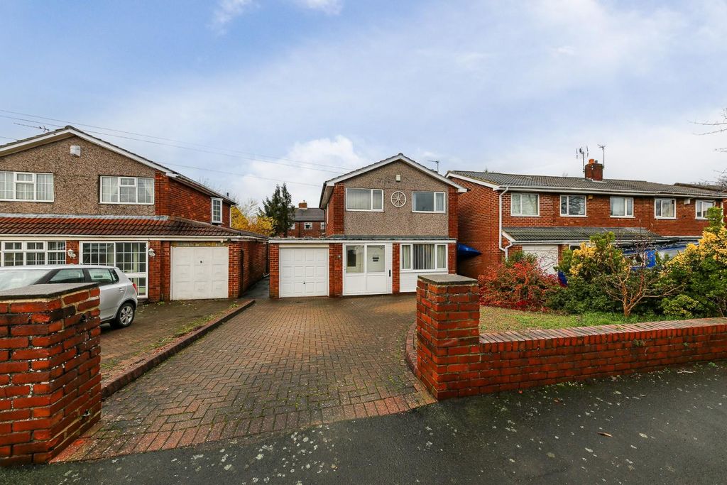 Property photo 1 of 19 Front External