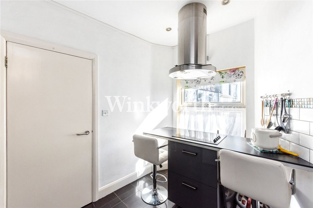 Property photo 3 of 12 Picture No. 25