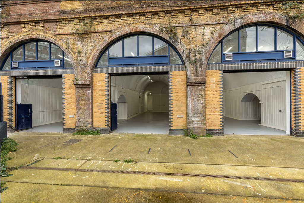 Property photo 1 of 3