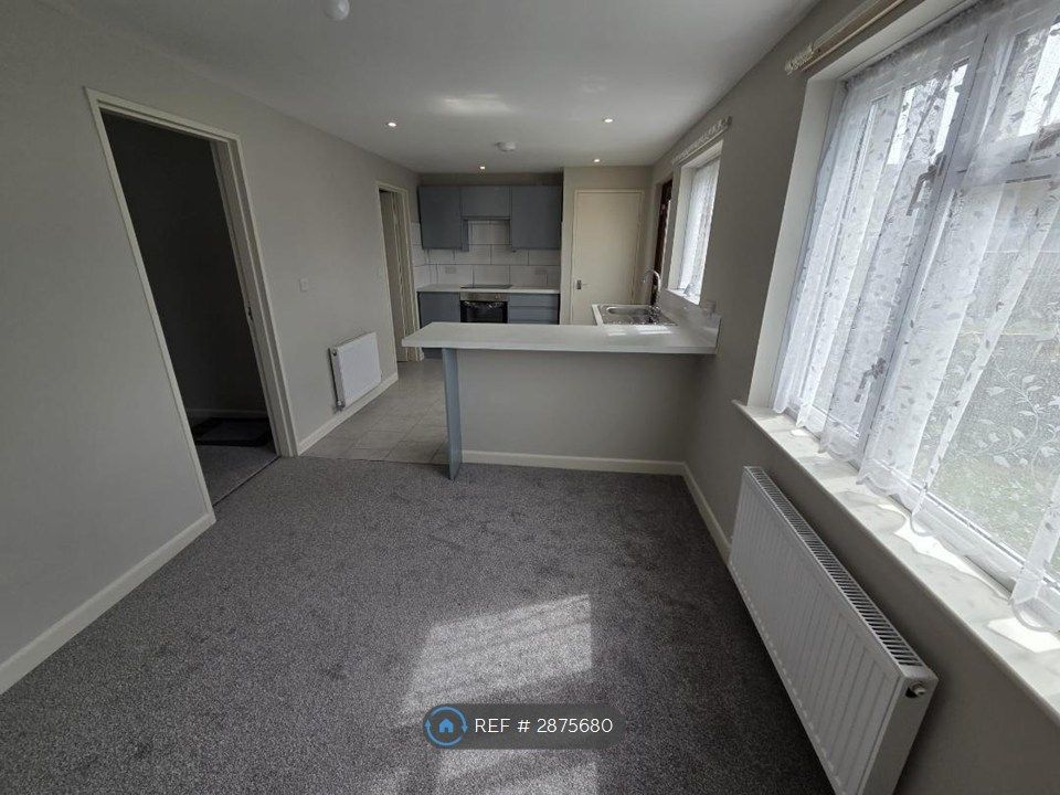 Property photo 3 of 27 Kitchen / Diner