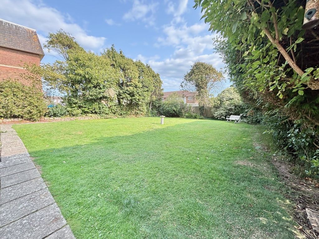 Property photo 3 of 15