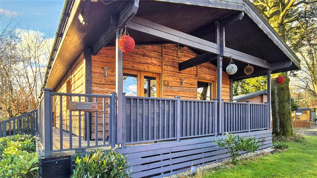 Property photo 1 of 23 Picture No. 01