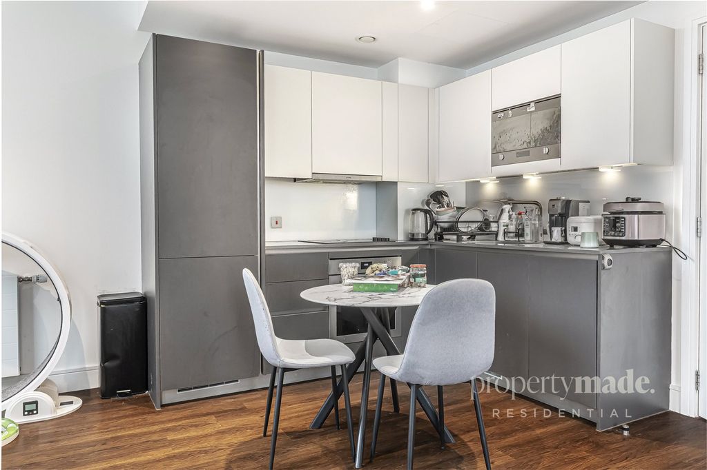 Property photo 3 of 13 Picture No. 10