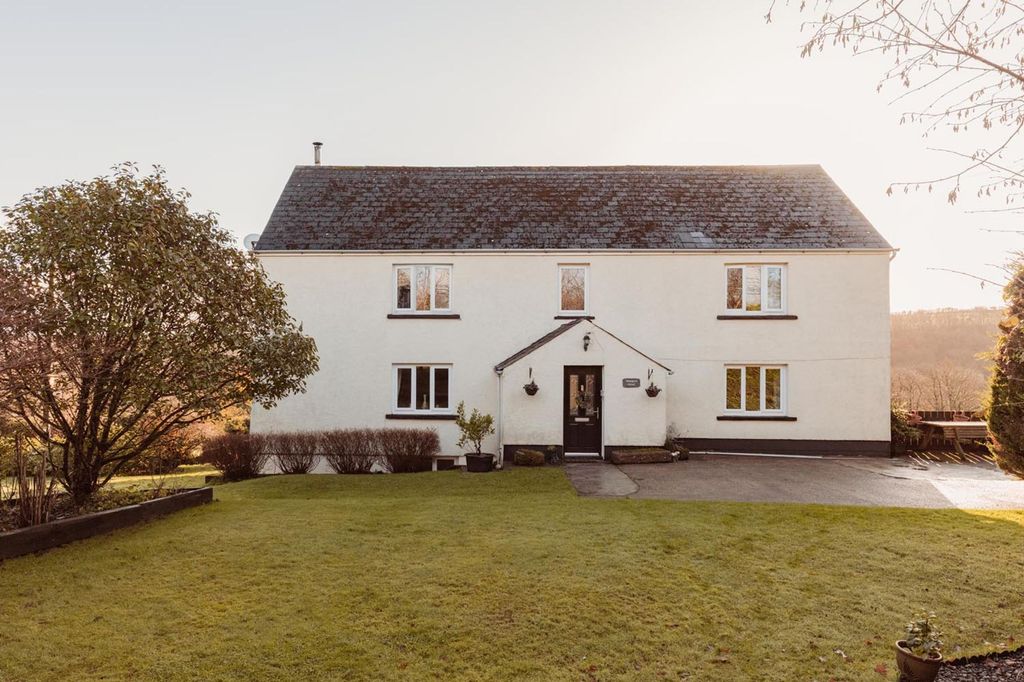 Property photo 1 of 31