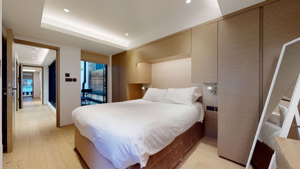 Property photo 3 of 25