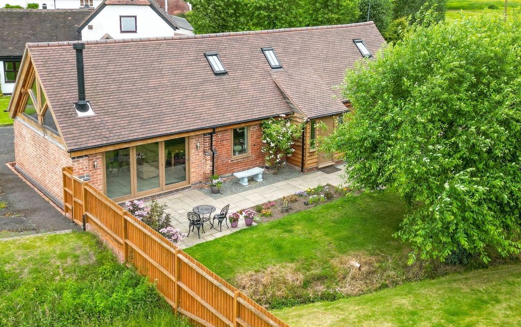 Property photo 1 of 30
