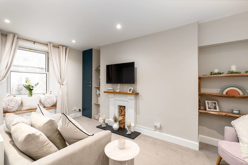 Property photo 2 of 13 Photo 3