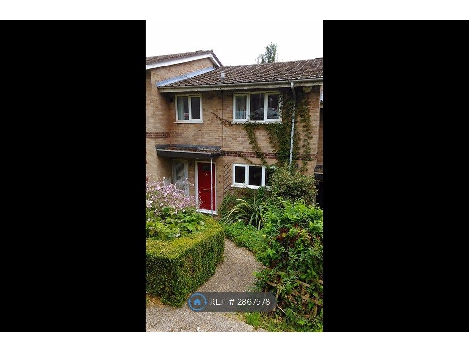 Property photo 1 of 14 House And Front Garden