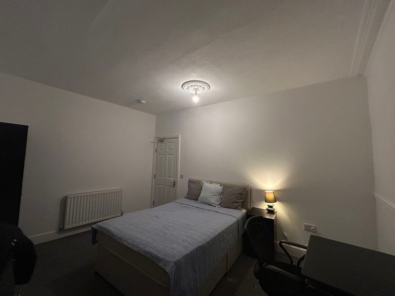 Property photo 1 of 10 Photo 10