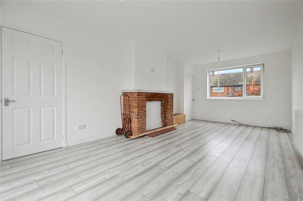 Property photo 3 of 17 Picture No. 08