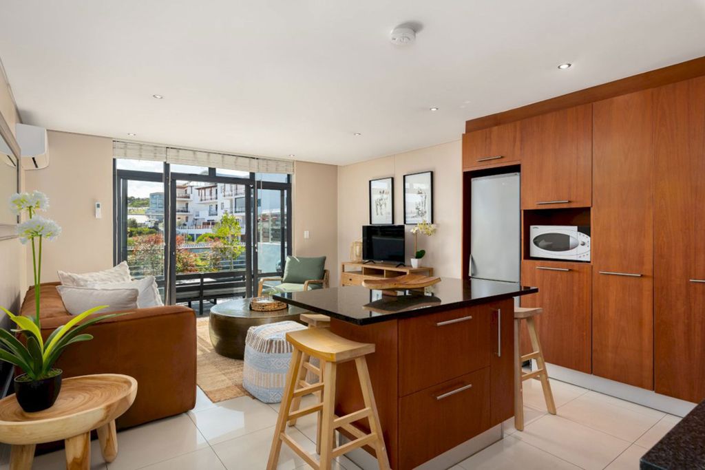 Property photo 1 of 16 1TV1728289