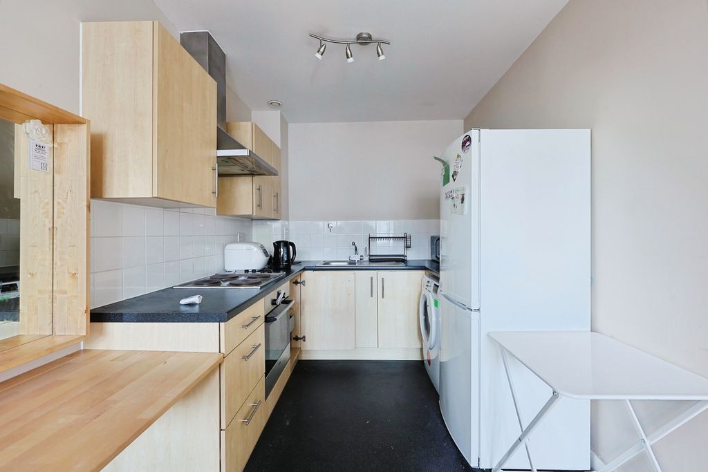 Property photo 3 of 12 Photo