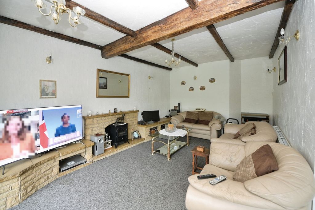 Property photo 3 of 20 Pbox-Img.Jpg