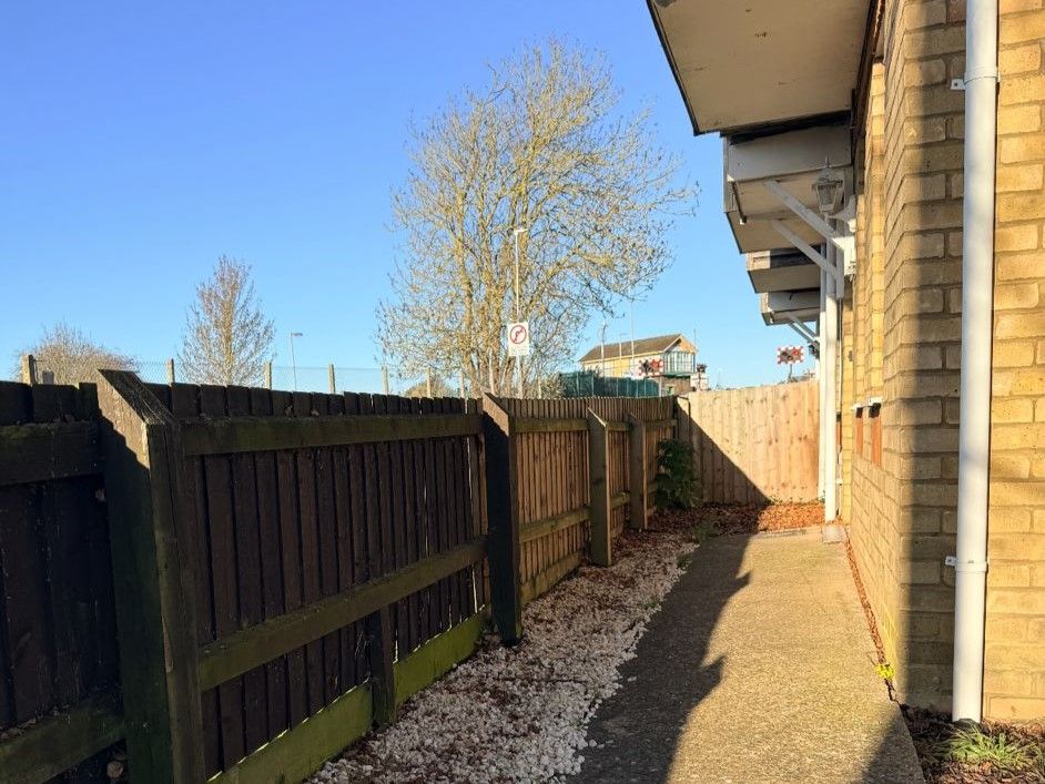 Property photo 3 of 12 Exterior