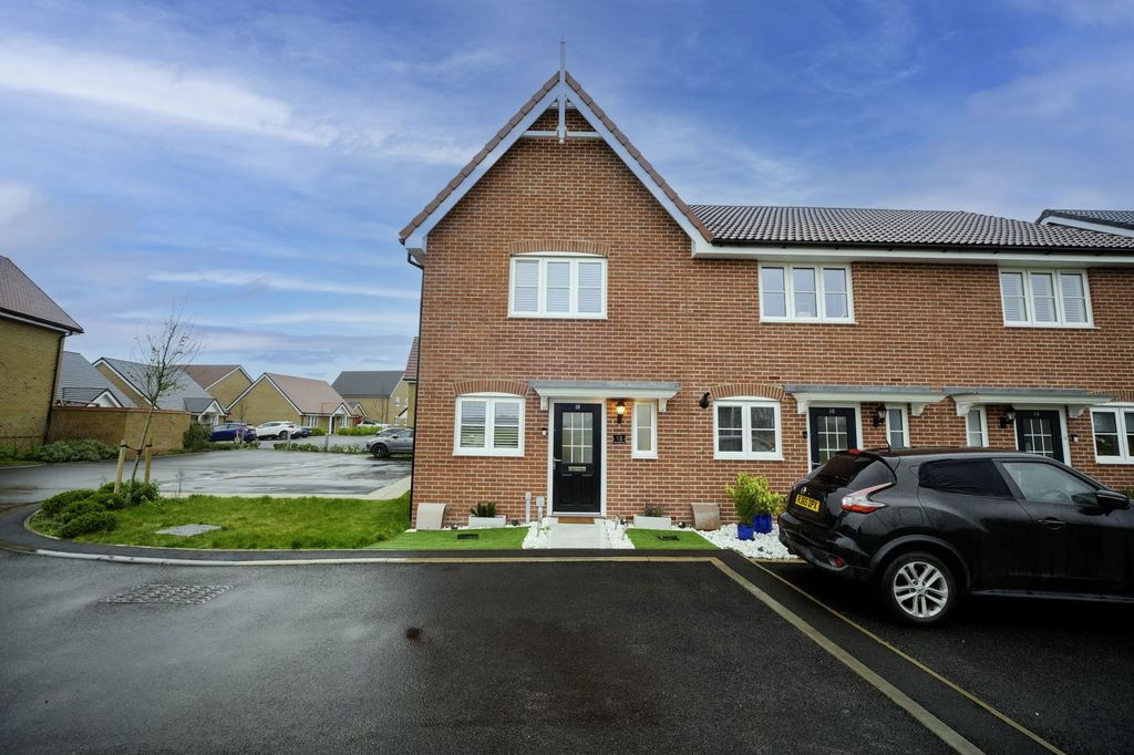 Property photo 1 of 19