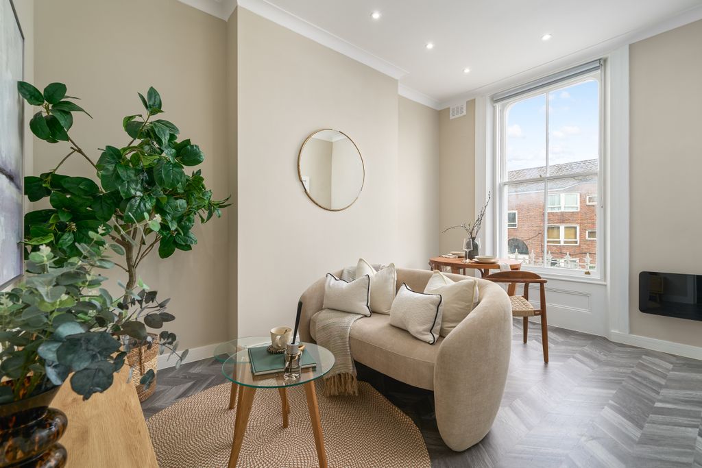 Property photo 1 of 5 1B Tadema Road, Sw10, Martin & Co, Web (2)