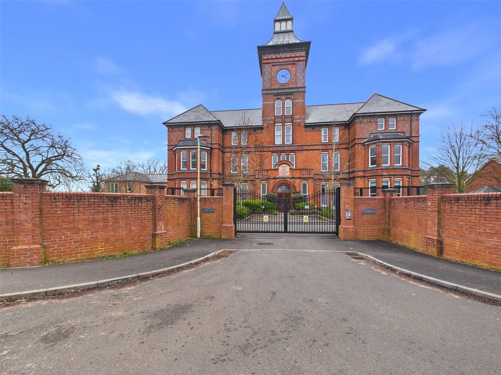 Property photo 1 of 18 Picture No. 04