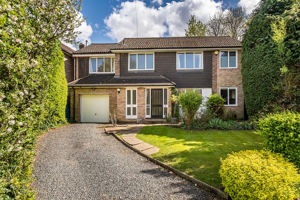Property photo 1 of 31