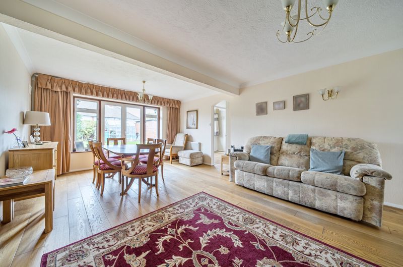 Property photo 2 of 17 Lounge Angle 1