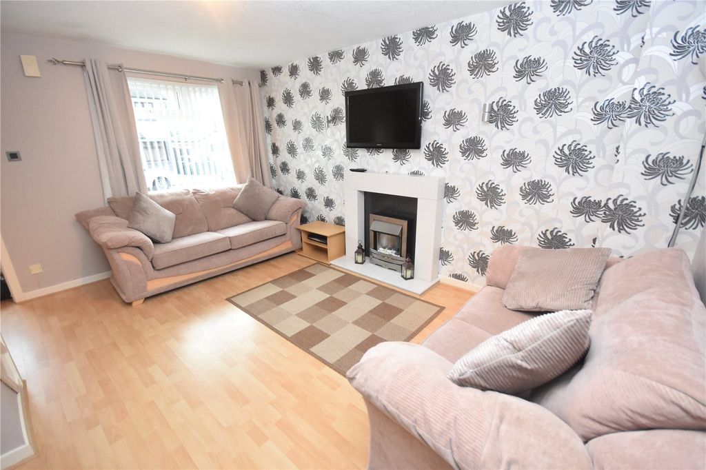 Property photo 2 of 9 Photo 2