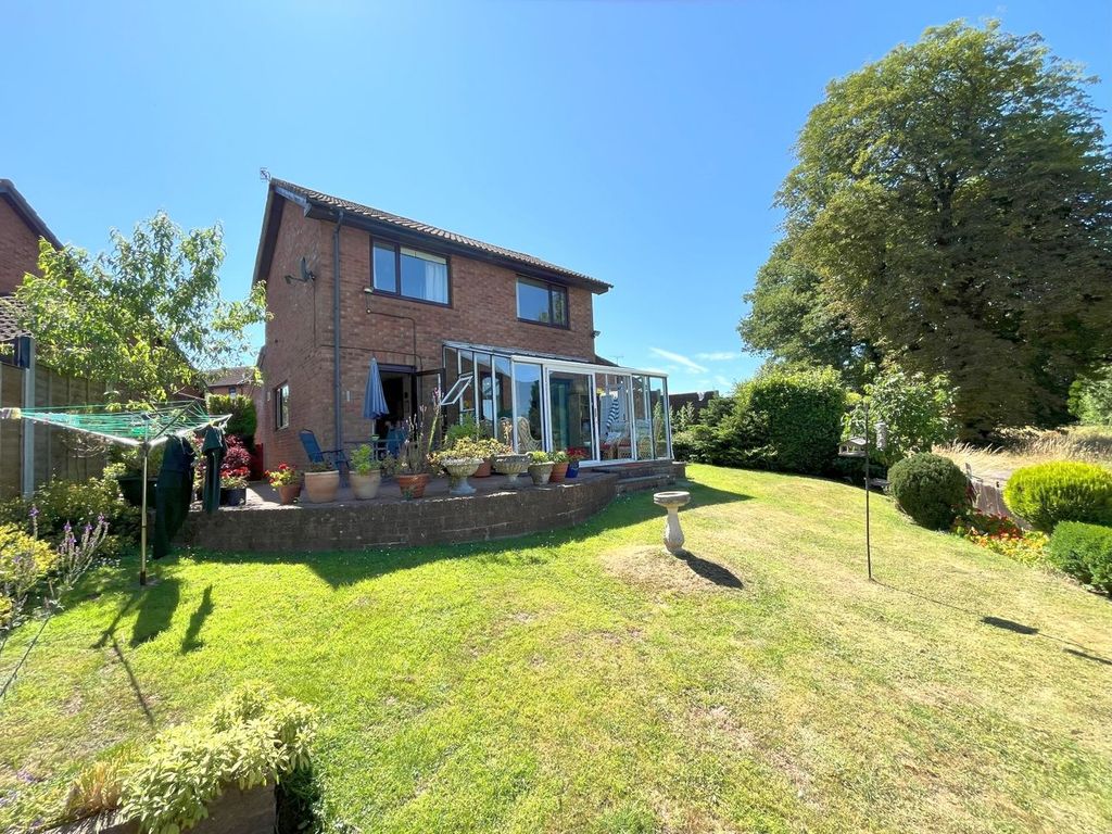 Property photo 3 of 23
