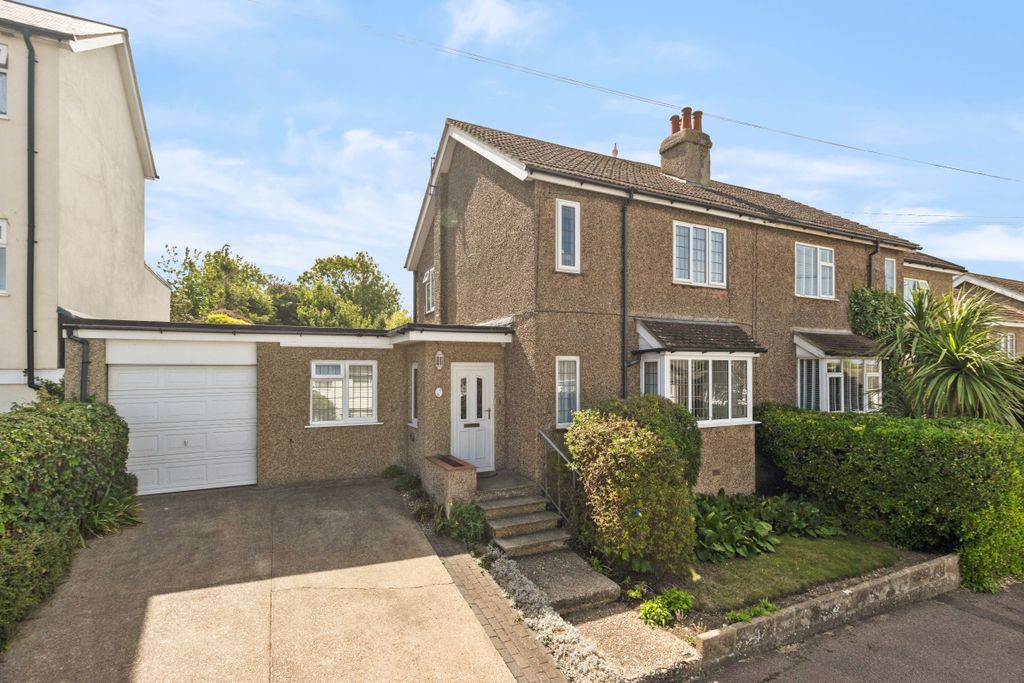 Property photo 1 of 24