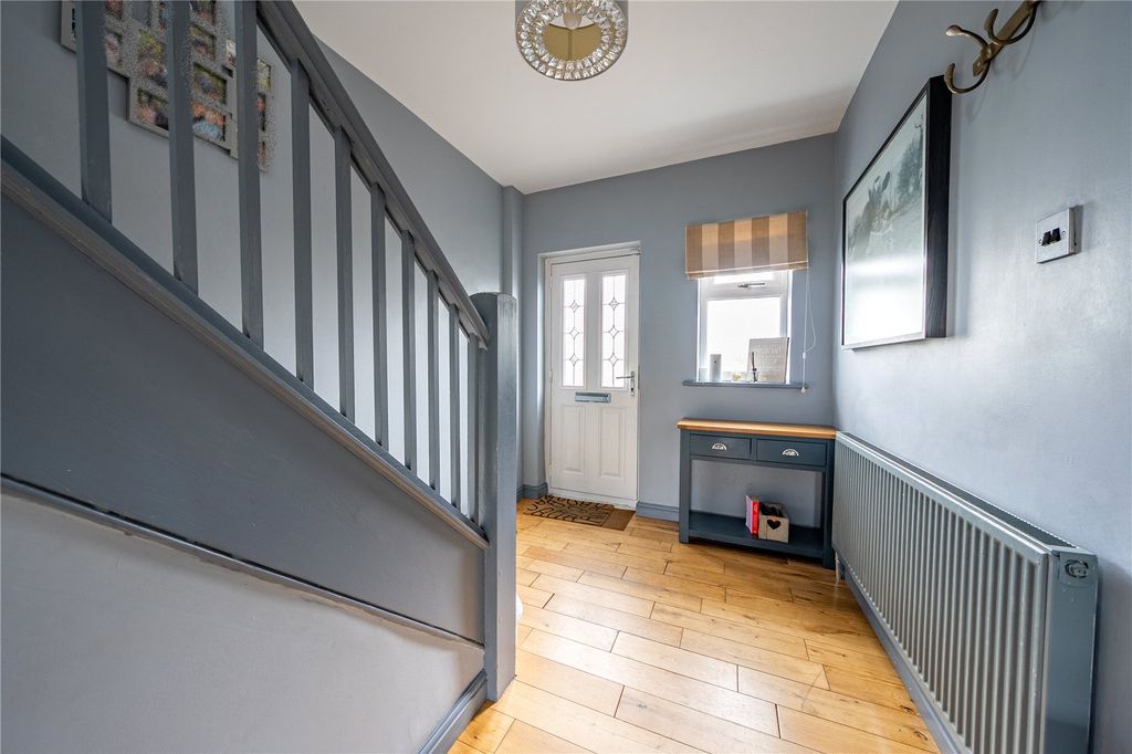 Property photo 2 of 21 Picture No. 19