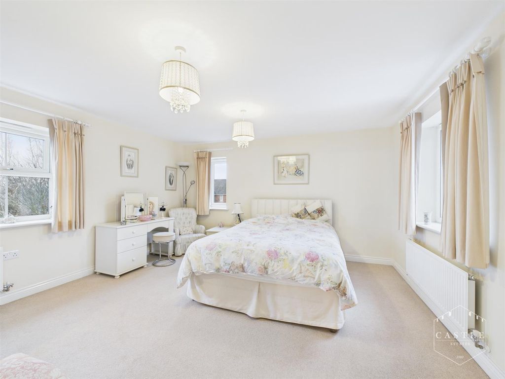 Property photo 3 of 23 Bedroom Two