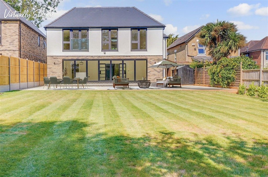 Property photo 2 of 26 External Lifestyle (Staged)