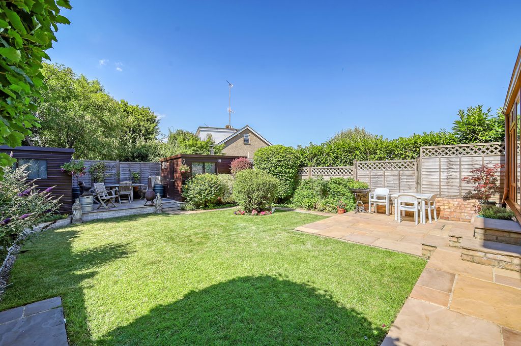 Property photo 2 of 25 Picture No. 34