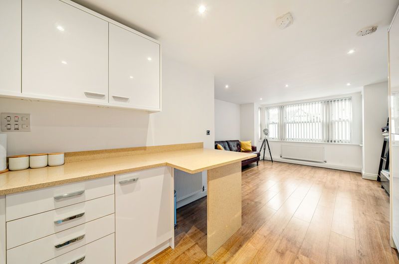 Property photo 3 of 17 Photo 1