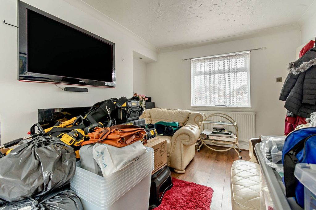 Property photo 3 of 30