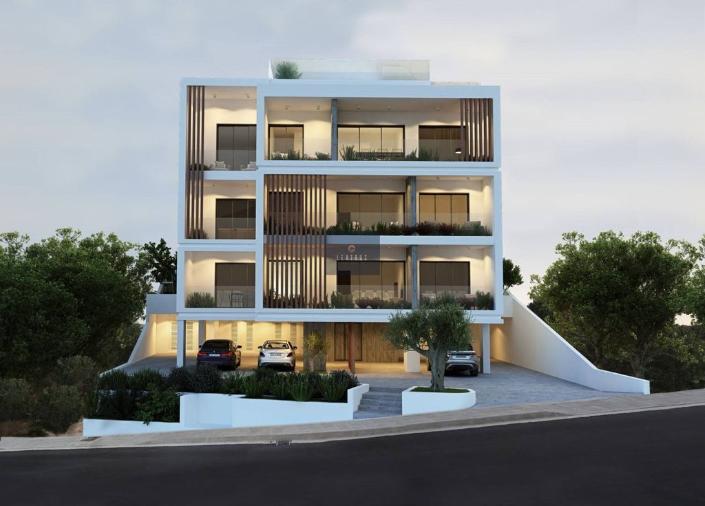 Property photo 1 of 3