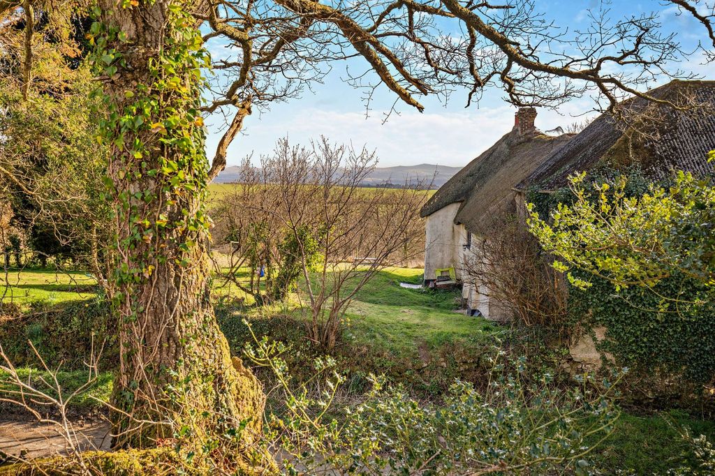 Property photo 2 of 20 Pewson Barton