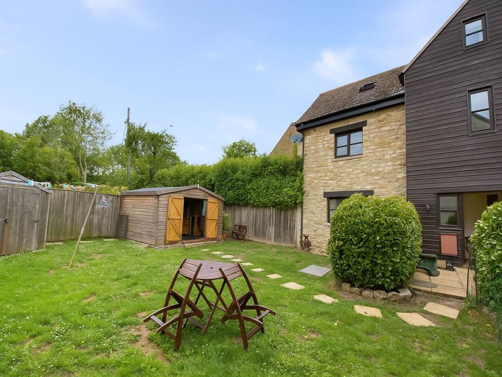 Property photo 1 of 10 External