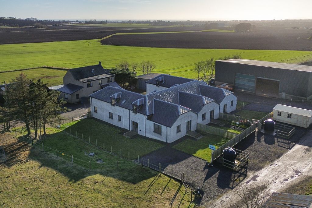 Property photo 1 of 39 Exterior