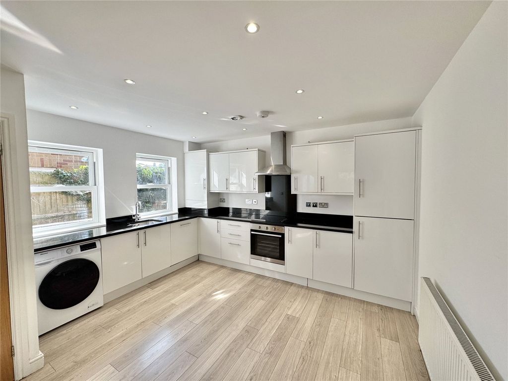 Property photo 3 of 8 Picture No. 03
