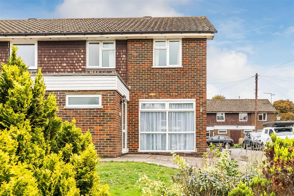 Property photo 1 of 26 26-Barrow-Green-Road-23.Jpg