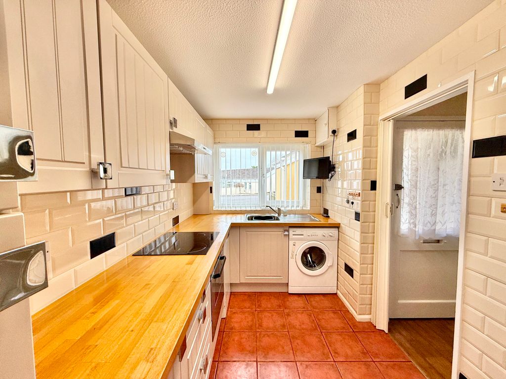 Property photo 3 of 14