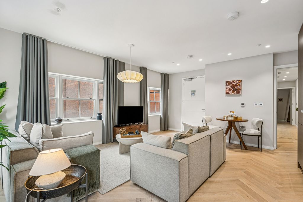 Property photo 1 of 15 13